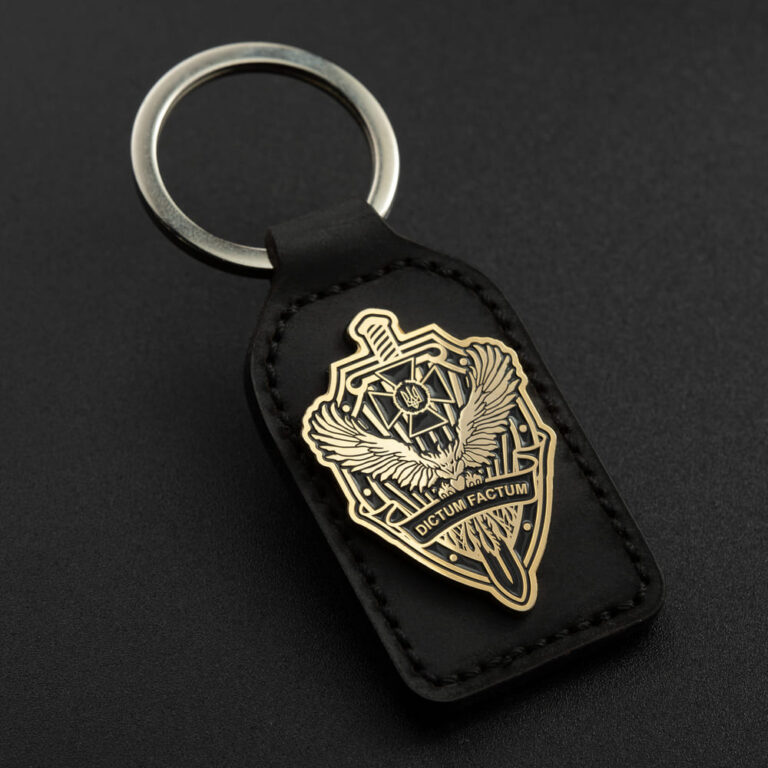 Keychain Dictum Factum gold