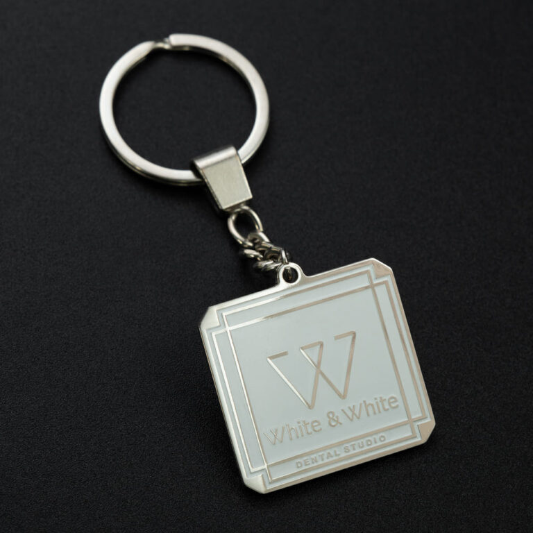 Keychain White&White